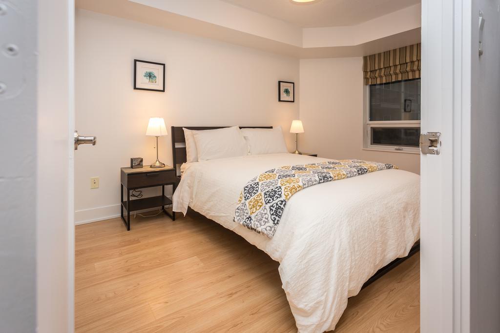 Red Maple Suites - Blue Jays Way Toronto Rum bild
