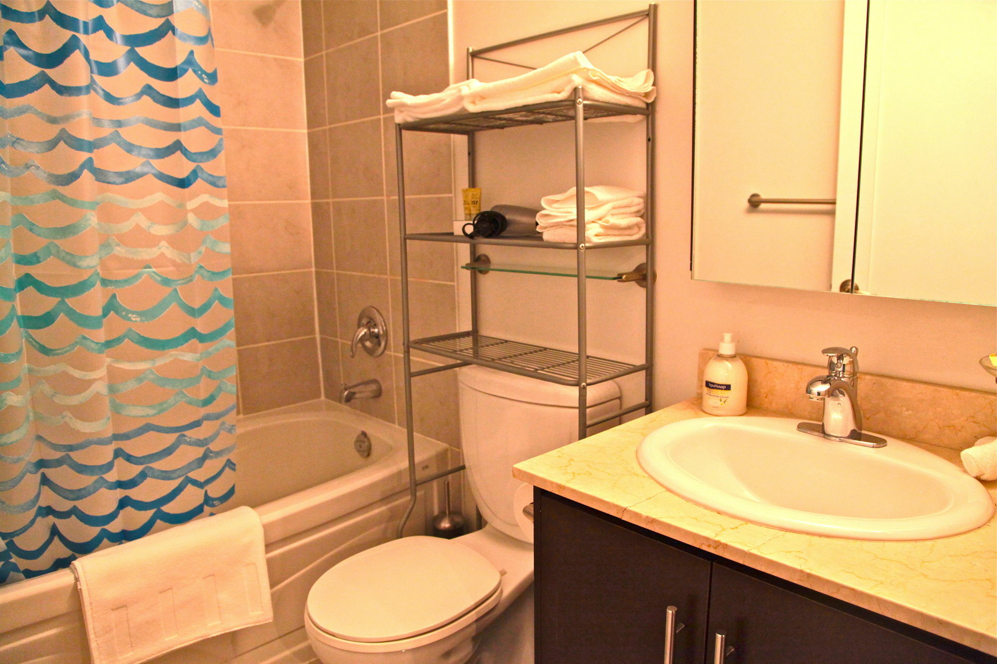 Red Maple Suites - Blue Jays Way Toronto Exteriör bild