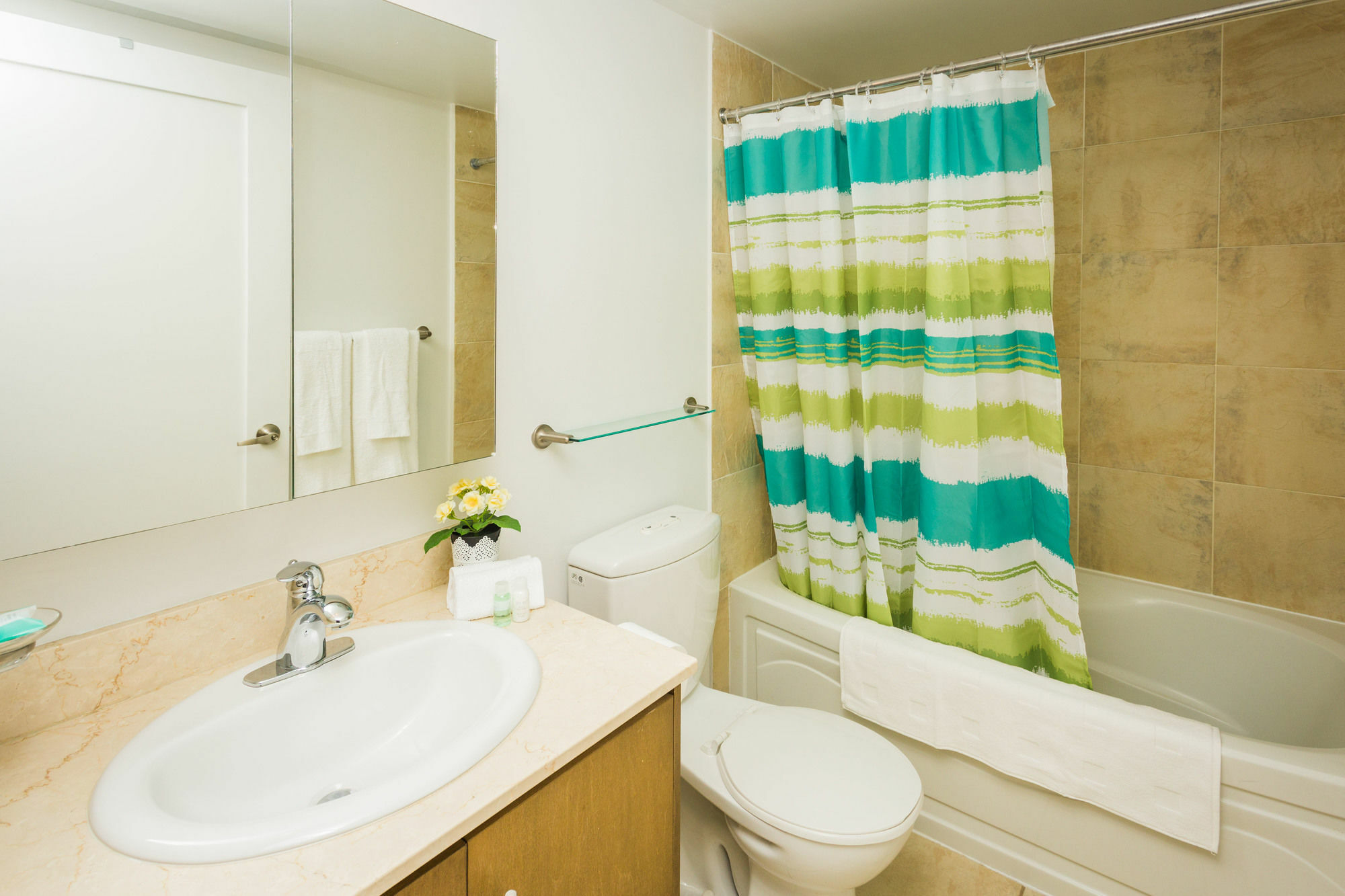 Red Maple Suites - Blue Jays Way Toronto Exteriör bild
