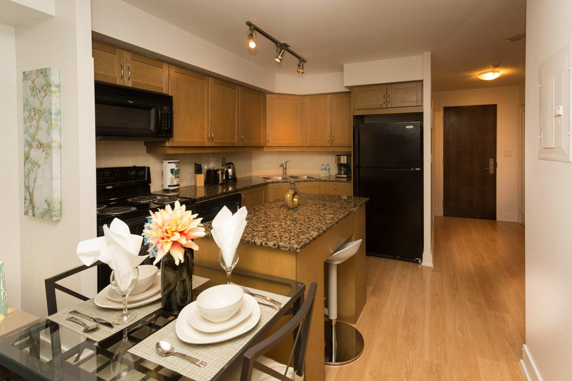 Red Maple Suites - Blue Jays Way Toronto Exteriör bild